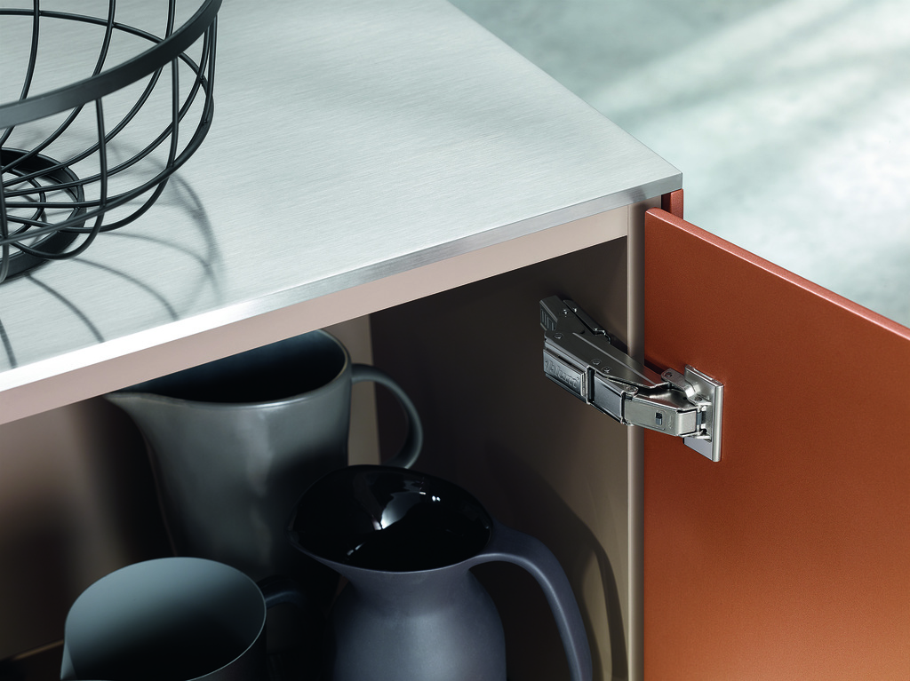 BISAGRA BLUM 71B453T FRENO 110º FENOLICO 2