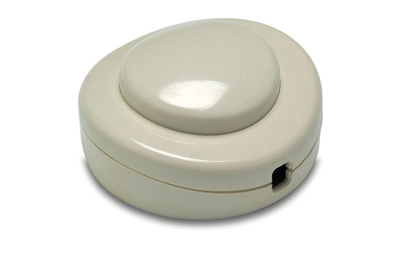 INTERRUPTOR DE PIE 2A-250V BLANCO 4405 1